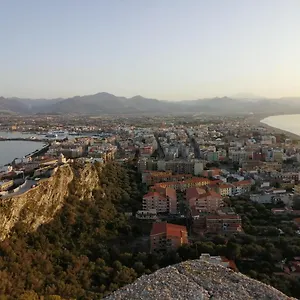 Frühstückspension Milazzo: La Porta Delle Eolie, Milazzo